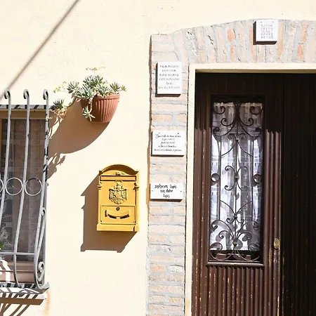 S369 - Sirolo, Trilocale Cielo Terra In Centro Apartamento